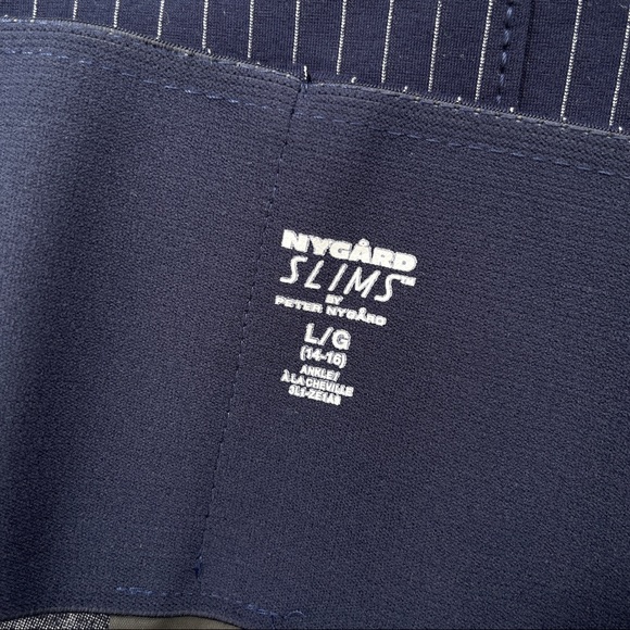 Nygard Slims Ankle Pants Blue Pinstripe Size Large - Picture 3 of 6